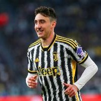 米体：为避免伤情加重，图多尔将推迟路易斯和坎比亚索至下周复出